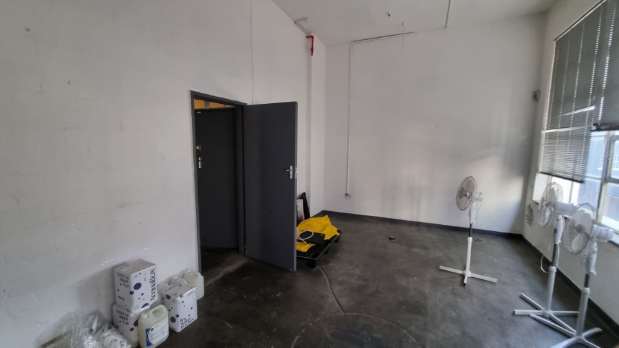 To Let Commercial Property for Rent in Woodstock Western Cape